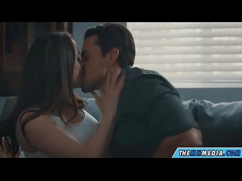 ❤️ رابطه جنسی عاشقانه با یک مادر خوش اندام ❤️ پورنو روسی در ما ❌❤